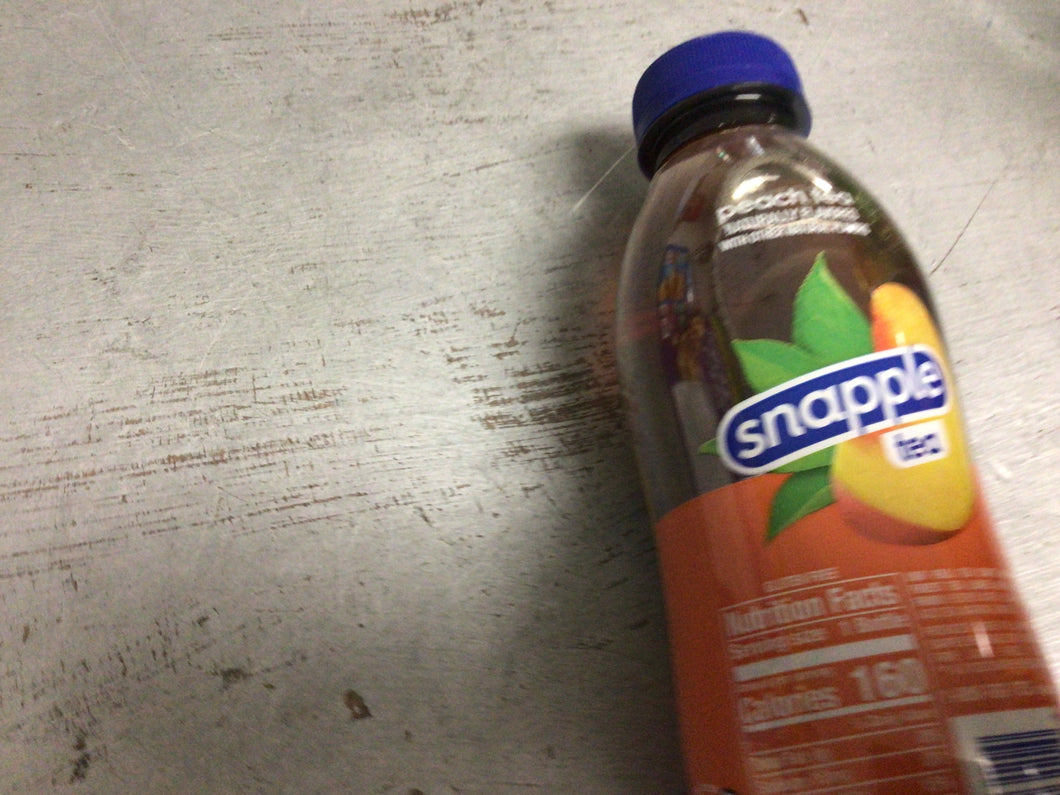 Snapple peach tea